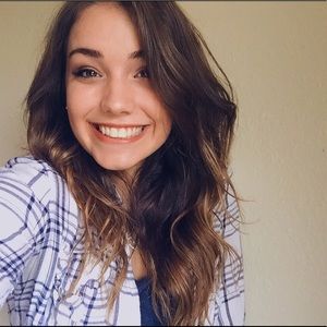 Meet your Posher, Kayli